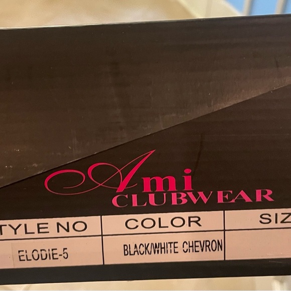 Ami Clubwear Boots - Picture 6 of 6